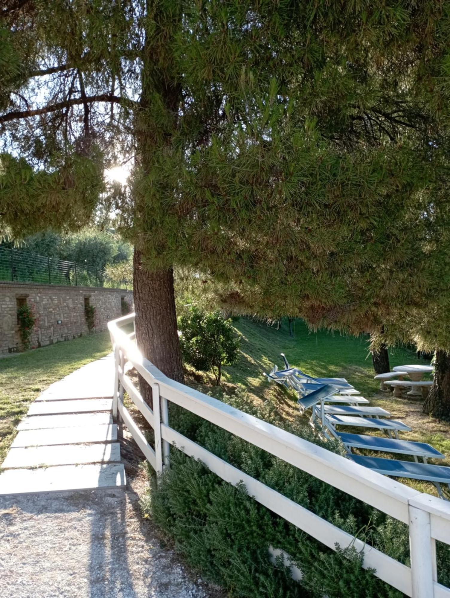 B&B Profumo Di Gelsomino Mombaroccio Exterior foto