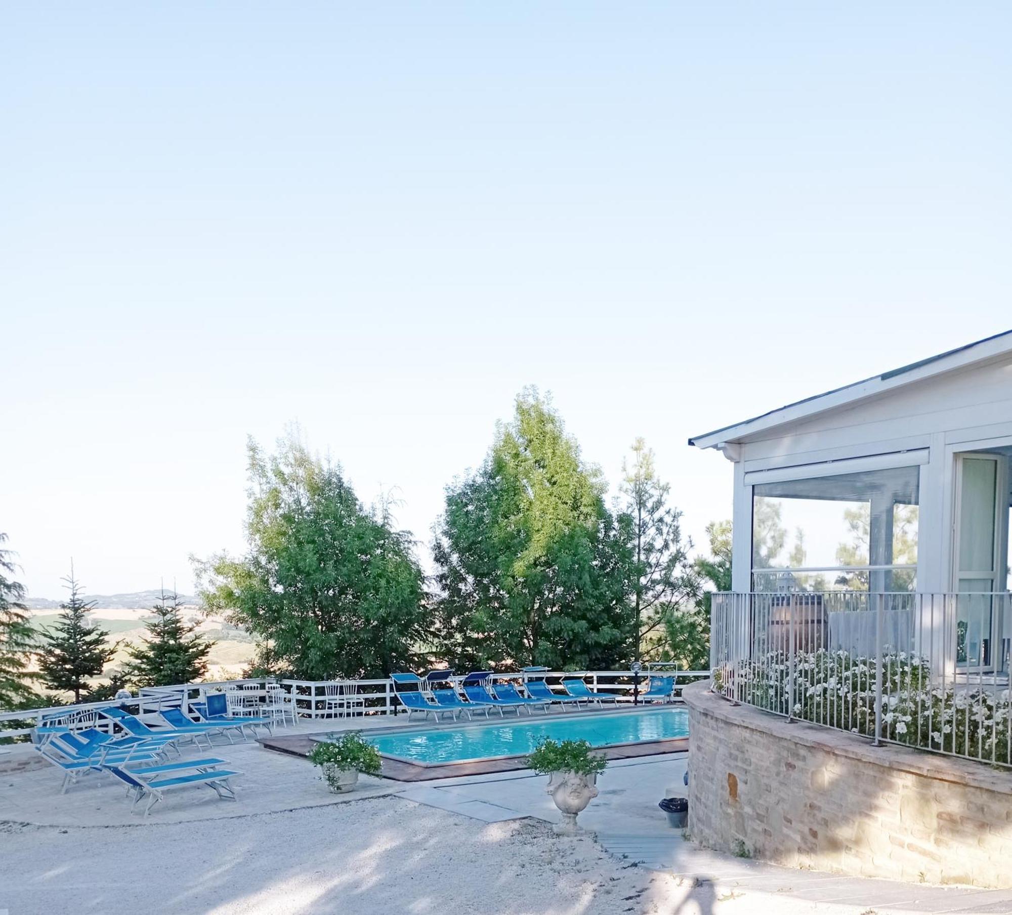 B&B Profumo Di Gelsomino Mombaroccio Exterior foto